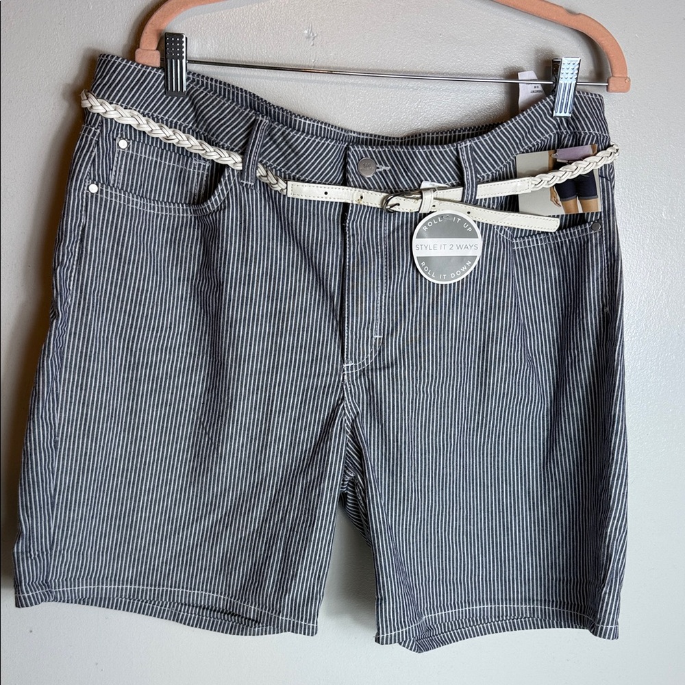 Lee Riders NWT Womens Striped Blue White Size 18 Belted Summer Casual Beach